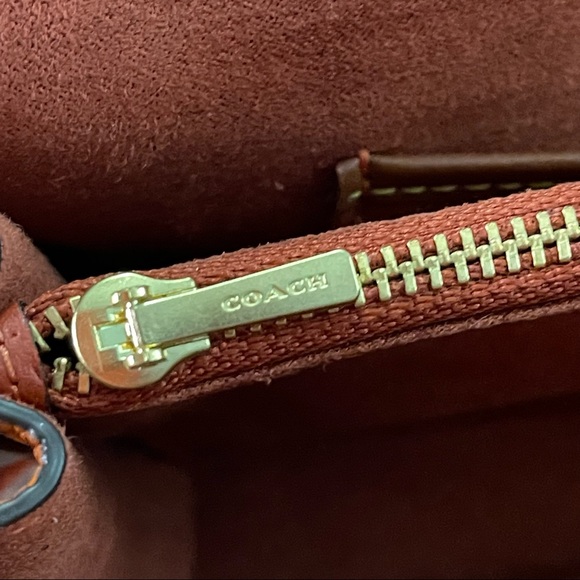 COACH -Tabby Colorblock Mixed Leather Shoulder Bag/handbag/clutch - NWOT - Picture 5 of 12